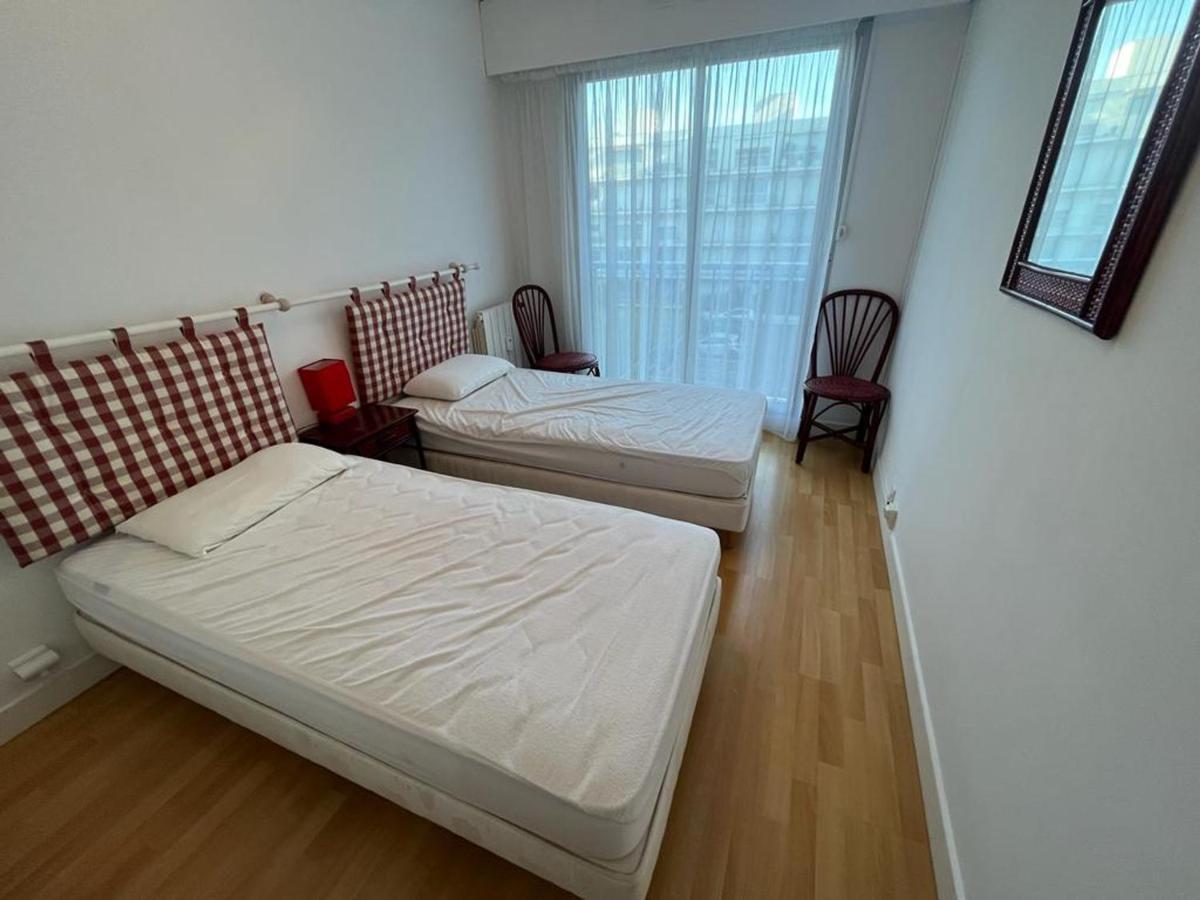 Appartement T4 Avec Parking, Balcon Et Proche Commerces A Biarritz - Fr-1-239-921 Exterior foto