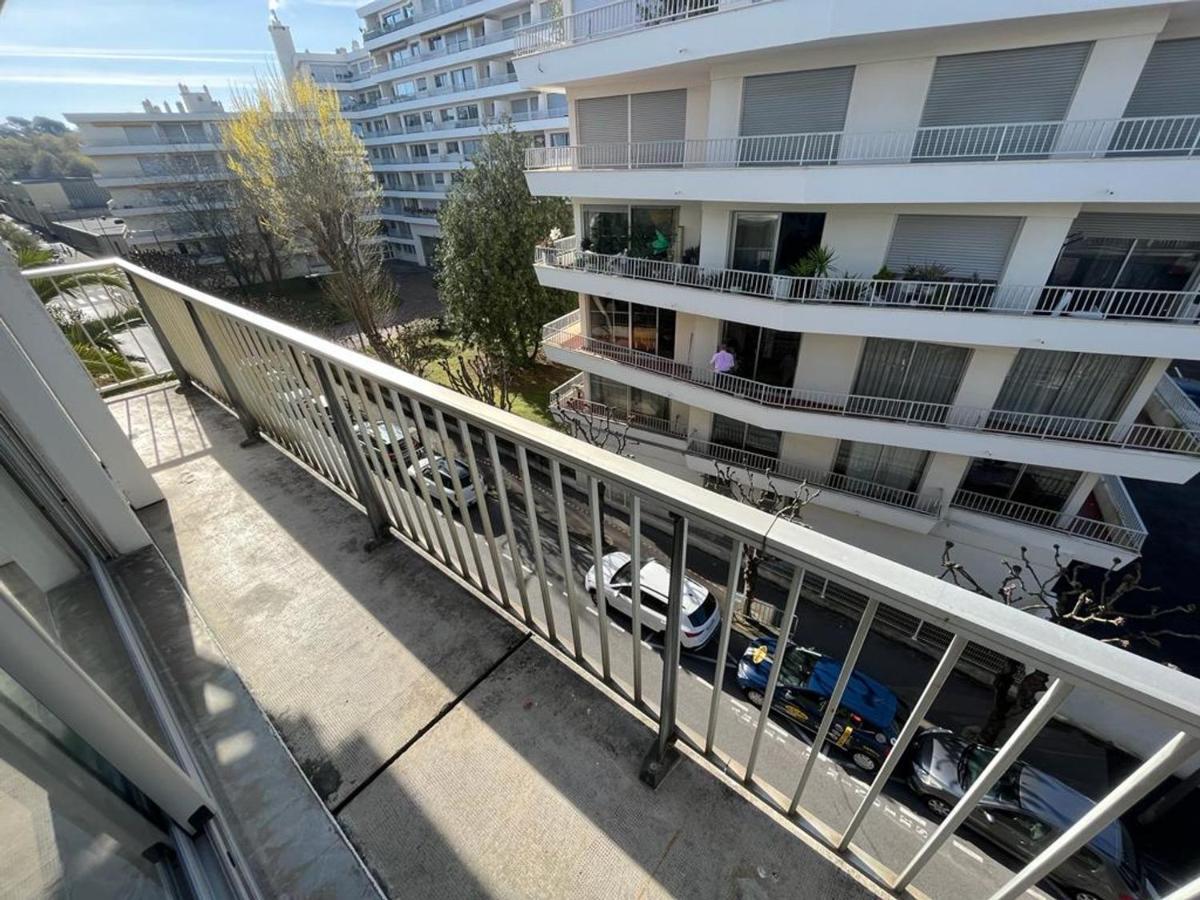 Appartement T4 Avec Parking, Balcon Et Proche Commerces A Biarritz - Fr-1-239-921 Exterior foto